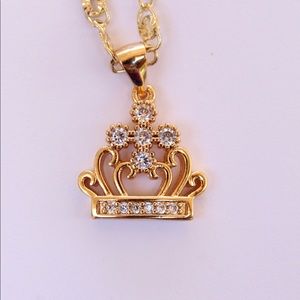 Crown necklace